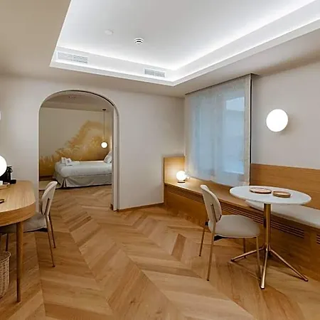 Petit Luxe 2*