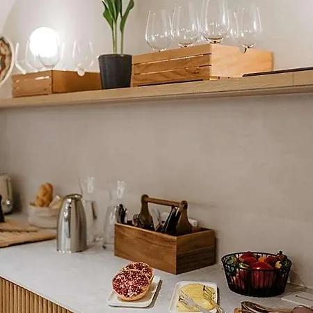Petit Luxe Hotel