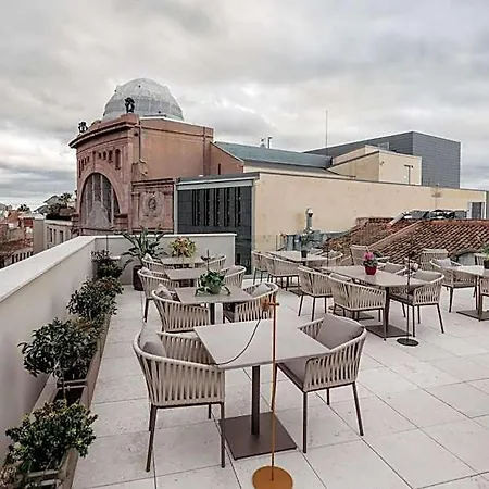 Petit Luxe Hotel 2*